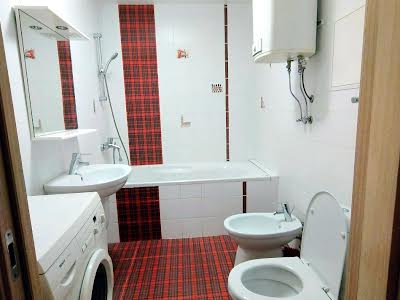 квартира за адресою Ольжича вул., 15