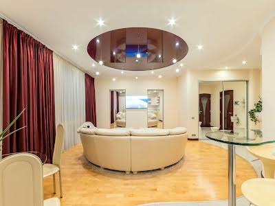 квартира за адресою Шота Руставелі вул., 44