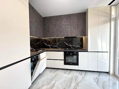 квартира за адресою Флотська вул., 10б