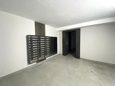 квартира за адресою Довженка, 31