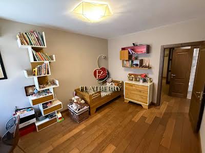 квартира по адресу Межигорская ул., 28