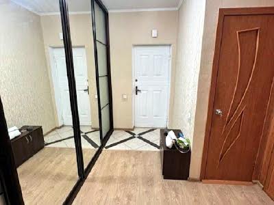 квартира за адресою Верховинна вул., 91