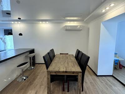 квартира за адресою проспект Миру, 21