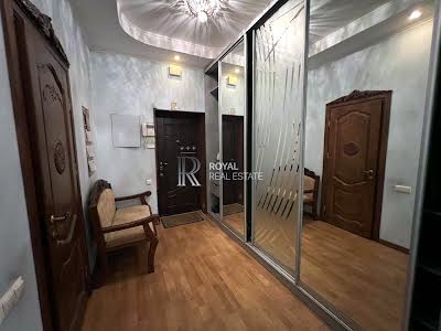 квартира за адресою Старонаводницька вул., 6-Б
