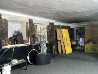 комерційна за адресою Степана Бандери вул. (Шмідта), 57