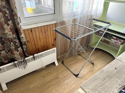 квартира за адресою Саперно-Слобідська вул., 8