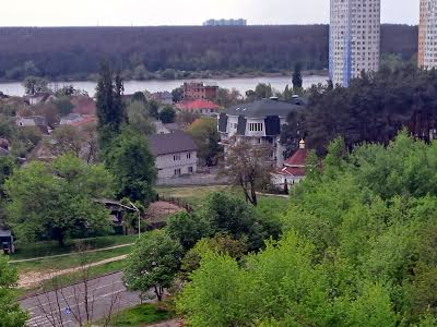 квартира за адресою Булаховського, 38