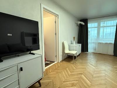 квартира за адресою Юрія Шумського вул., 10