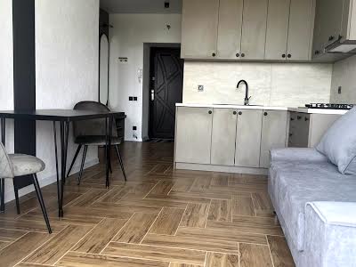 квартира за адресою Степана Бандери вул., 30-А