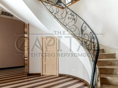 коммерческая по адресу Саксаганского ул., 67