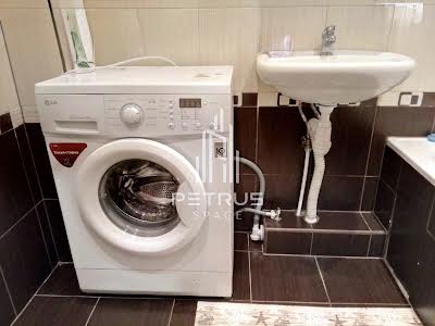 квартира за адресою Григорія Ващенка вул., 3