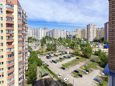 квартира за адресою Урлівська вул., 4а