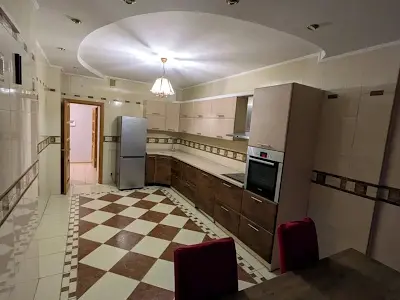 квартира за адресою Верховної Ради бульв., 14Б