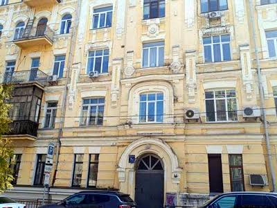 квартира за адресою Стрілецька вул., 7/6
