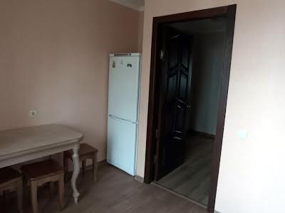 квартира за адресою Драгоманова вул., 3