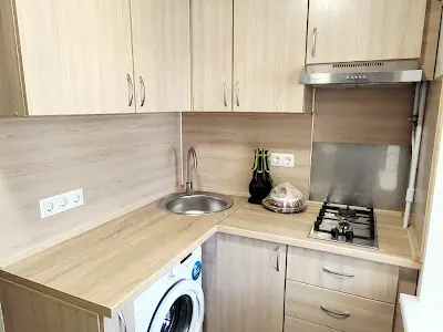 квартира за адресою Богатирська вул., 10