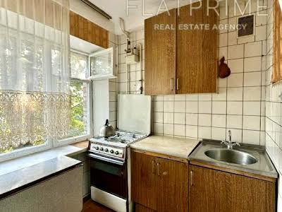квартира за адресою Буслівська вул., 20