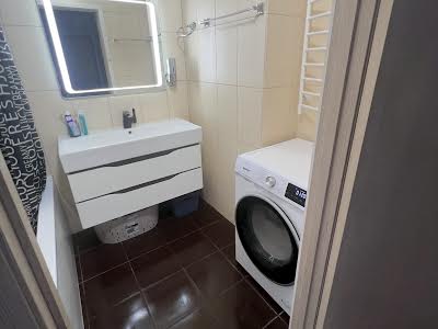 квартира за адресою Віталія Нестеренка вул., 1