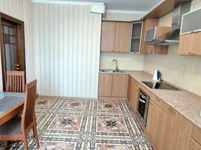 квартира по адресу Миколы Бажана просп., 12