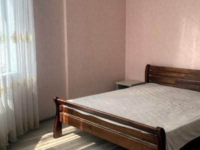 квартира за адресою Ревуцького вул., 7в
