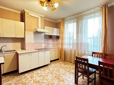 квартира за адресою Коломийський пров., 17/31а