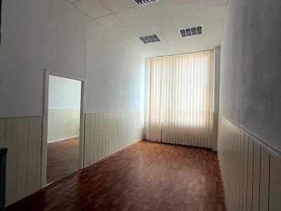 комерційна за адресою Слобожанський просп. (ім. газети Правда), 29