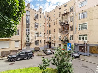 квартира за адресою Костельна вул., 6