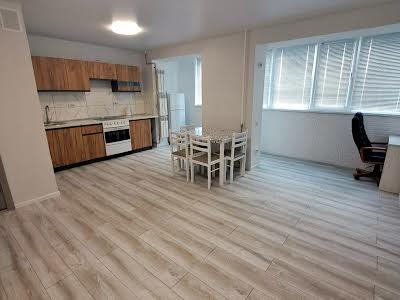 квартира за адресою Рубіновий бульв., 7