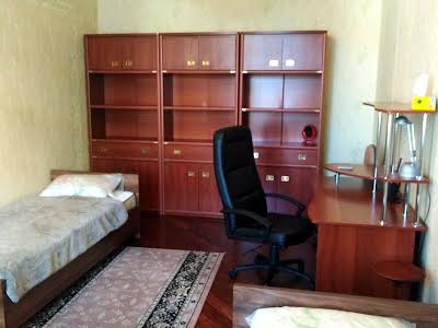 квартира по адресу Круглоуниверситетская ул., 3-5