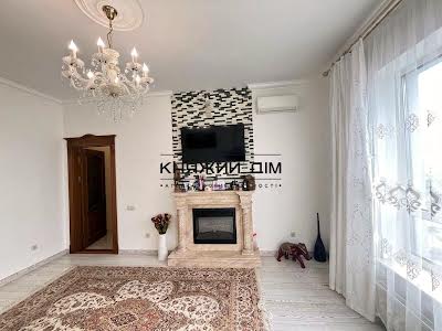 квартира за адресою Зарічна вул., 1-Б