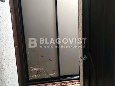квартира за адресою Солом'янська вул., 16
