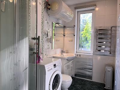 квартира за адресою Волинська вул., 8
