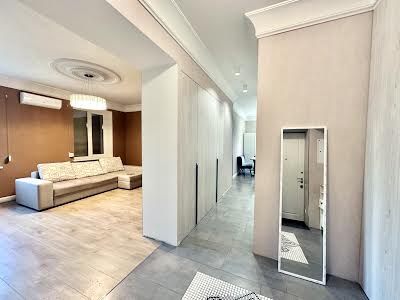 квартира за адресою Лобановського вул., 22