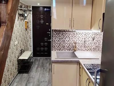 квартира за адресою 10 Квітня вул., 10