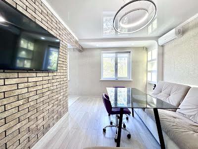 квартира за адресою Миру просп., 56