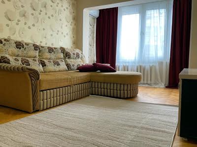 квартира за адресою Западинська вул., 3-Б