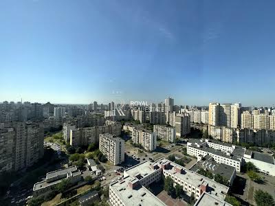 квартира за адресою Анни Ахматової вул., 13-Д