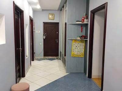квартира за адресою Анни Ахматової вул., 31