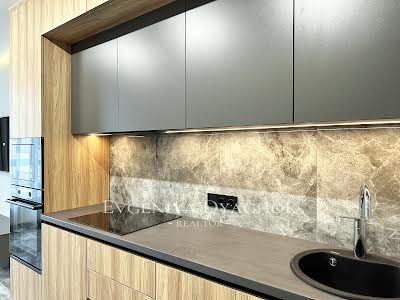 квартира за адресою Генерала Грекова вул., 4