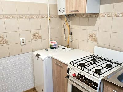 квартира за адресою Дністерська вул., 3