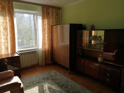 квартира за адресою Пантелеймона Куліша вул. (Челябінська), 17