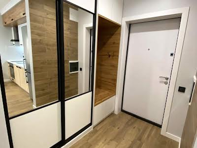 квартира за адресою Зарічна вул., 4к1
