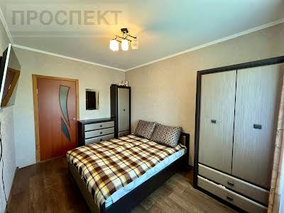 квартира за адресою Романа Атаманюка вул. (40 років Жовтня), 48