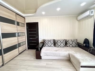 квартира за адресою Бориса Гмирі вул., 18а