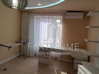 квартира за адресою Дмитрівська вул., 45