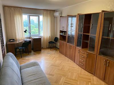 квартира за адресою Ахсарова вул., 7
