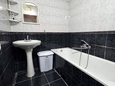квартира по адресу Новогодняя ул., 43