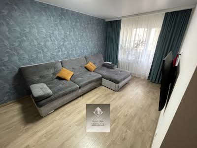 квартира за адресою Автозаводська вул., 6