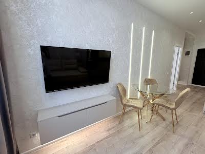 квартира по адресу Краснова ул., 3
