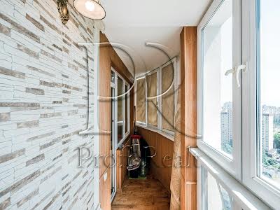 квартира за адресою Урлівська вул., 11-А